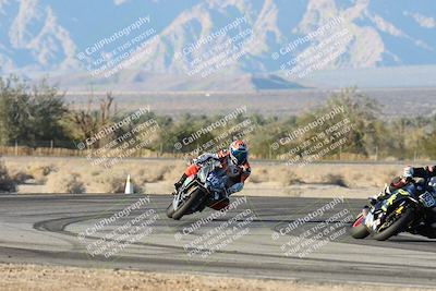 media/Dec-07-2025-CVMA (Sun) [[3e7d2de5dc]]/Race 17-Amateur Formula Middleweight/